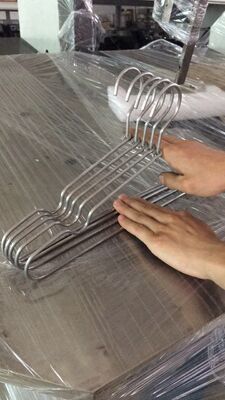 効率的なハンガー生産のための2.2KWモーターを持つ自動ダブルインバーストワイヤハンガー形成機械