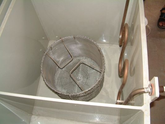 釘ねじに屋根を付けて前に機械類電子亜鉛めっきを不動態化する処理の表面