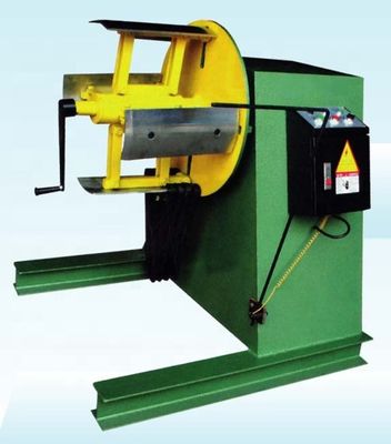 重い容量、頑丈なタイプの鋼板のDecoiling自動機械/decoiler