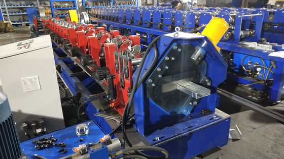 機械を形作るC/Zの母屋の交換可能なロール